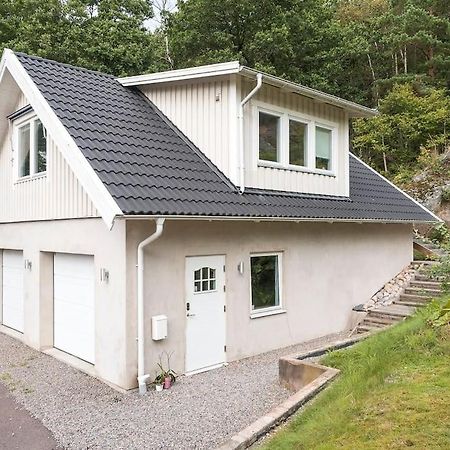 A Lovely Bright Apartment With It'S Own Entrance Kungsbacka Exterior foto