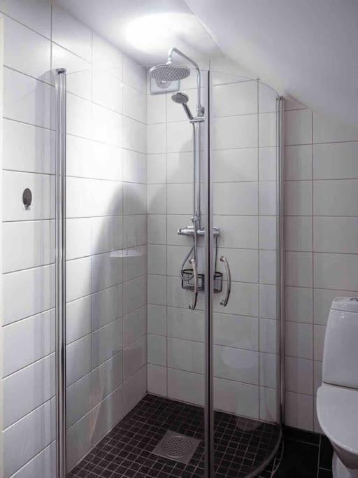 A Lovely Bright Apartment With It'S Own Entrance Kungsbacka Exterior foto