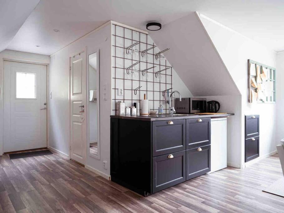 A Lovely Bright Apartment With It'S Own Entrance Kungsbacka Exterior foto